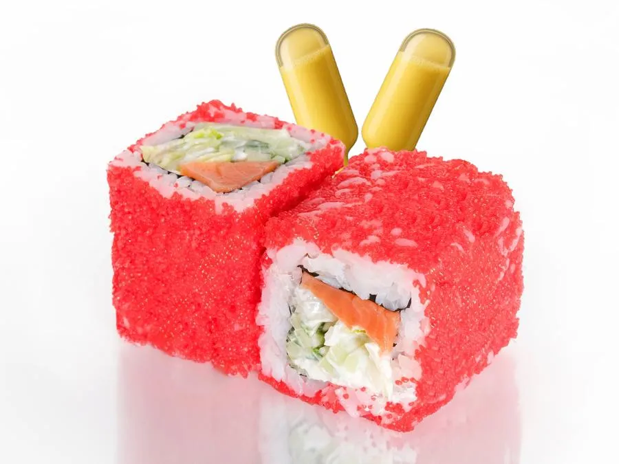 Калифорния с Лососем и соусом Манго-Маракуйя