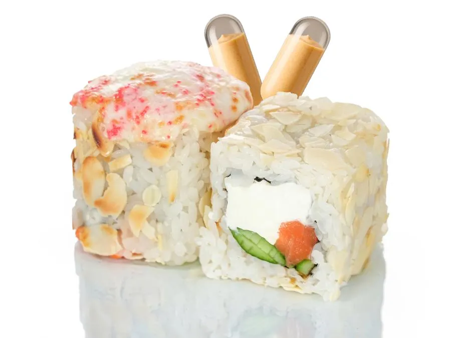 Запечённый в Миндале  с Лососем и Креветочным соусом