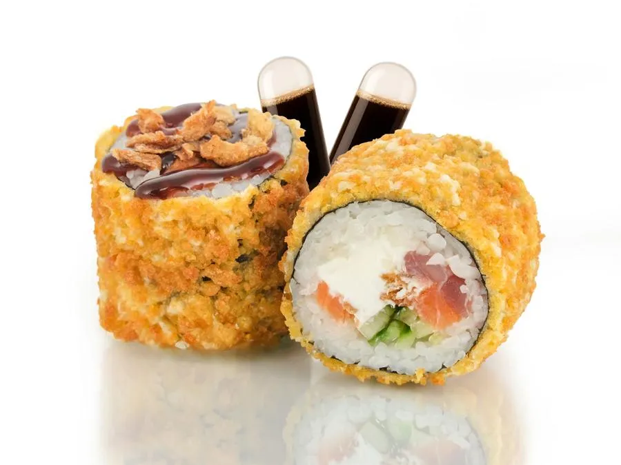 Жареный с Лососем и Тунцом и соусом Понзу