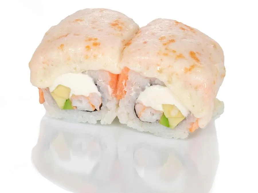 Запечённая Филадельфия с Лососем и Креветкой и соусом Юдзу